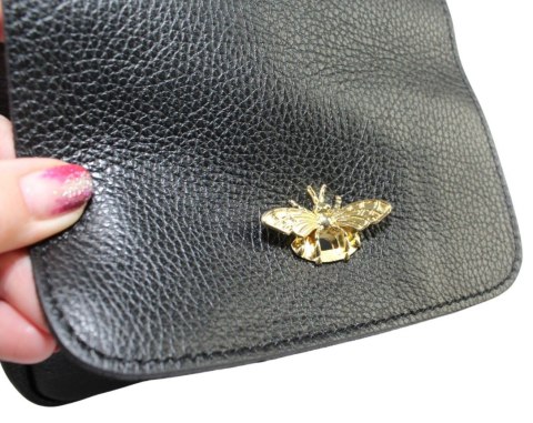 Elegancka Listonoszka POLSKA GALANTERIA Ze Skóry Naturalnej Z Ozdobną Klapką 19-68 CZARNA Elegancka Listonoszka POLSKA GALANTERIA Ze Skóry Naturalnej Z Ozdobną Klapką 19-68 CZARNA