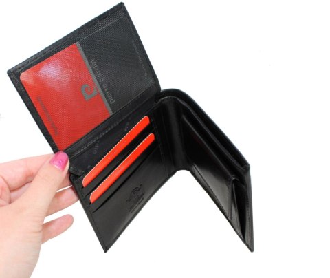 Elegancki I Stylowy Zestaw Upominkowy Dla Niego Pierre Cardin Portfel Poziomy i pasek z klamrą samozaciskową PC6 Elegancki I Stylowy Zestaw Upominkowy Dla Niego Pierre Cardin Portfel Poziomy i pasek z klamrą samozaciskową PC6