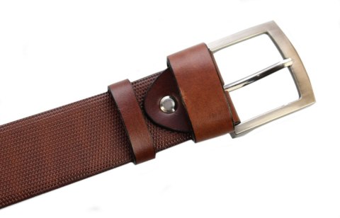 Pasek BRĄZOWY COMPLEX (PL) Tłoczony Wzór "JODEŁKA" Skóra Naturalna Licowa 40 mm Pasek BRĄZOWY COMPLEX (PL) Tłoczony Wzór "JODEŁKA" Skóra Naturalna Licowa 40 mm