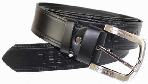 Pasek Skórzany ARUCCE (PL) Tłoczony Napis "DESEL" Skóra Licowa Nadwymiar EXTRA 40 mm NADWYMIAR XXL CZARNY Pasek Skórzany ARUCCE (PL) Tłoczony Napis "DESEL" Skóra Licowa Nadwymiar EXTRA 40 mm NADWYMIAR XXL CZARNY