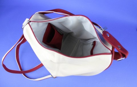 Plecak Skórzany ELKOR (PL) Jowita De Luxe Skóra Naturalna Licowa BIAŁY Z BORDOWĄ LAMÓWKĄ Plecak Skórzany ELKOR (PL) Jowita De Luxe Skóra Naturalna Licowa BIAŁY Z BORDOWĄ LAMÓWKĄ