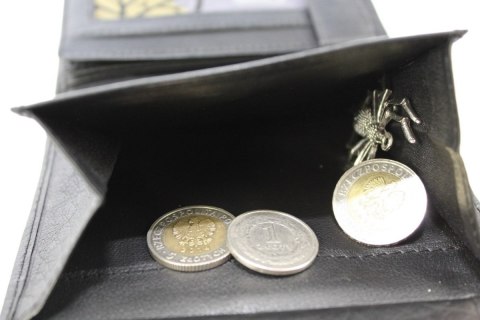 Portfel Męski Skórzany BETLEWSKI (PL) Skóra Licowa Pionowy Z Zapięciem Wewnątrz Dwa Skrzydełka BPM-BH-993 Portfel Męski Skórzany BETLEWSKI (PL) Skóra Licowa Pionowy Z Zapięciem Wewnątrz Dwa Skrzydełka BPM-BH-993