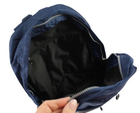 Praktyczny Plecak Materiałowy BAG STREET 2212 GRANATOWY 42 x 32 x 13cm Praktyczny Plecak Materiałowy BAG STREET 2212 GRANATOWY 42 x 32 x 13cm