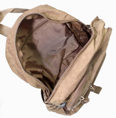 Praktyczny Plecak Materiałowy BAG STREET 2216 KAWA Z MLEKIEM 35 x 26 x 15 cm Praktyczny Plecak Materiałowy BAG STREET 2216 KAWA Z MLEKIEM 35 x 26 x 15 cm