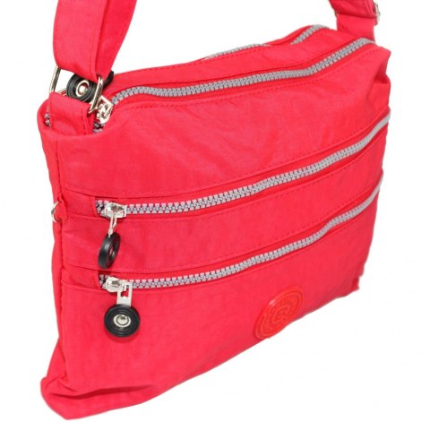 Stylowa Lekka Materiałowa Torba Duża Pozioma Na Ramię Bag Street NR 2261 CZERWONY Stylowa Lekka Materiałowa Torba Duża Pozioma Na Ramię Bag Street NR 2261 CZERWONY
