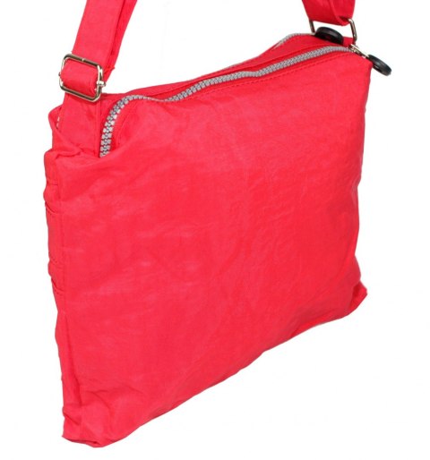 Stylowa Lekka Materiałowa Torba Duża Pozioma Na Ramię Bag Street NR 2261 CZERWONY Stylowa Lekka Materiałowa Torba Duża Pozioma Na Ramię Bag Street NR 2261 CZERWONY