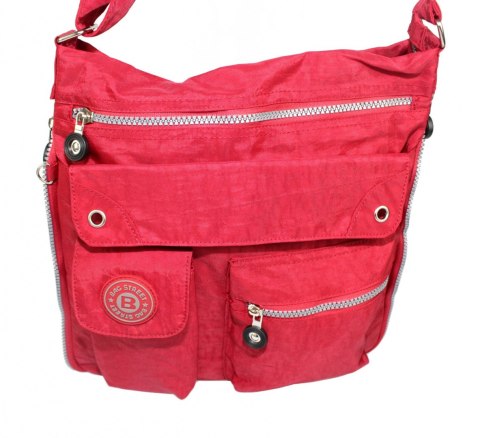 Stylowa Lekka Materiałowa Torba Średnia Kwadrat Listonoszka Na Ramię Bag Street NR 2221 CZERWONY Stylowa Lekka Materiałowa Torba Średnia Kwadrat Listonoszka Na Ramię Bag Street NR 2221 CZERWONY