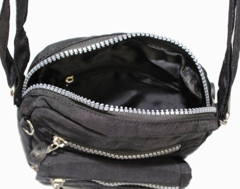 Stylowa Pozioma Torba Mała Na Ramię Bag Street NR 2225 CZARNY Stylowa Pozioma Torba Mała Na Ramię Bag Street NR 2225 CZARNY