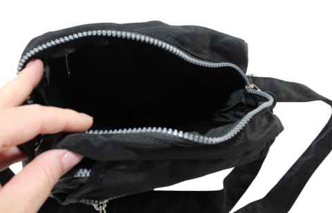 Stylowa Pozioma Torba Mała Na Ramię Bag Street NR 2239 CZARNY Stylowa Pozioma Torba Mała Na Ramię Bag Street NR 2239 CZARNY