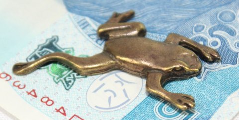 Żabka Mosiężna Duża Na Pomnażanie Pieniędzy Żabka Mosiężna Duża Na Pomnażanie Pieniędzy