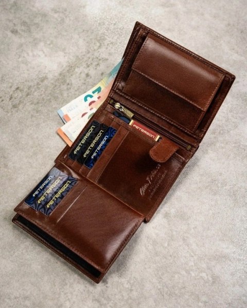 Elegancki I Stylowy Męski Zestaw Upominkowy Peterson Portfel + Etui + Breloczek SET3-N4-VT/5341 RFID BRĄZOWY Elegancki I Stylowy Męski Zestaw Upominkowy Peterson Portfel + Etui + Breloczek SET3-N4-VT/5341 RFID BRĄZOWY