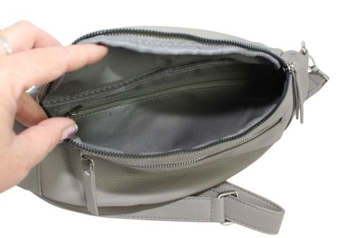 Saszetka Na Pas Biodrówka Superlekka Kompaktowa Nerka Jennifer Jones Na Spacery, Podróże CZARNA 3153 33 x 9 x 16 [cm] 